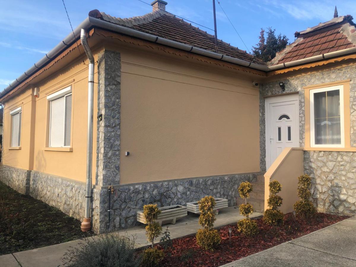 Toerpi Apartman Halmaj 外观 照片