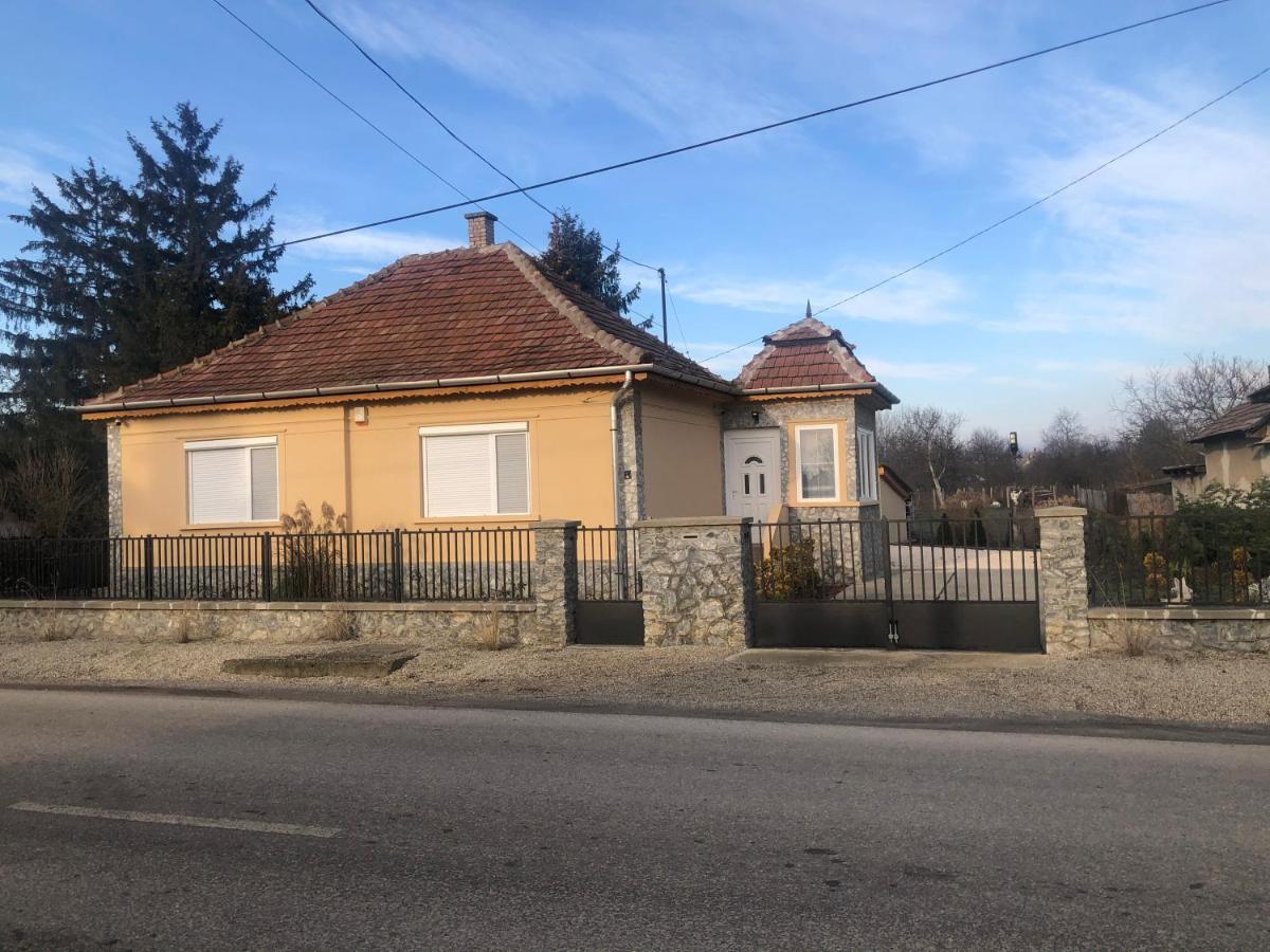 Toerpi Apartman Halmaj 外观 照片